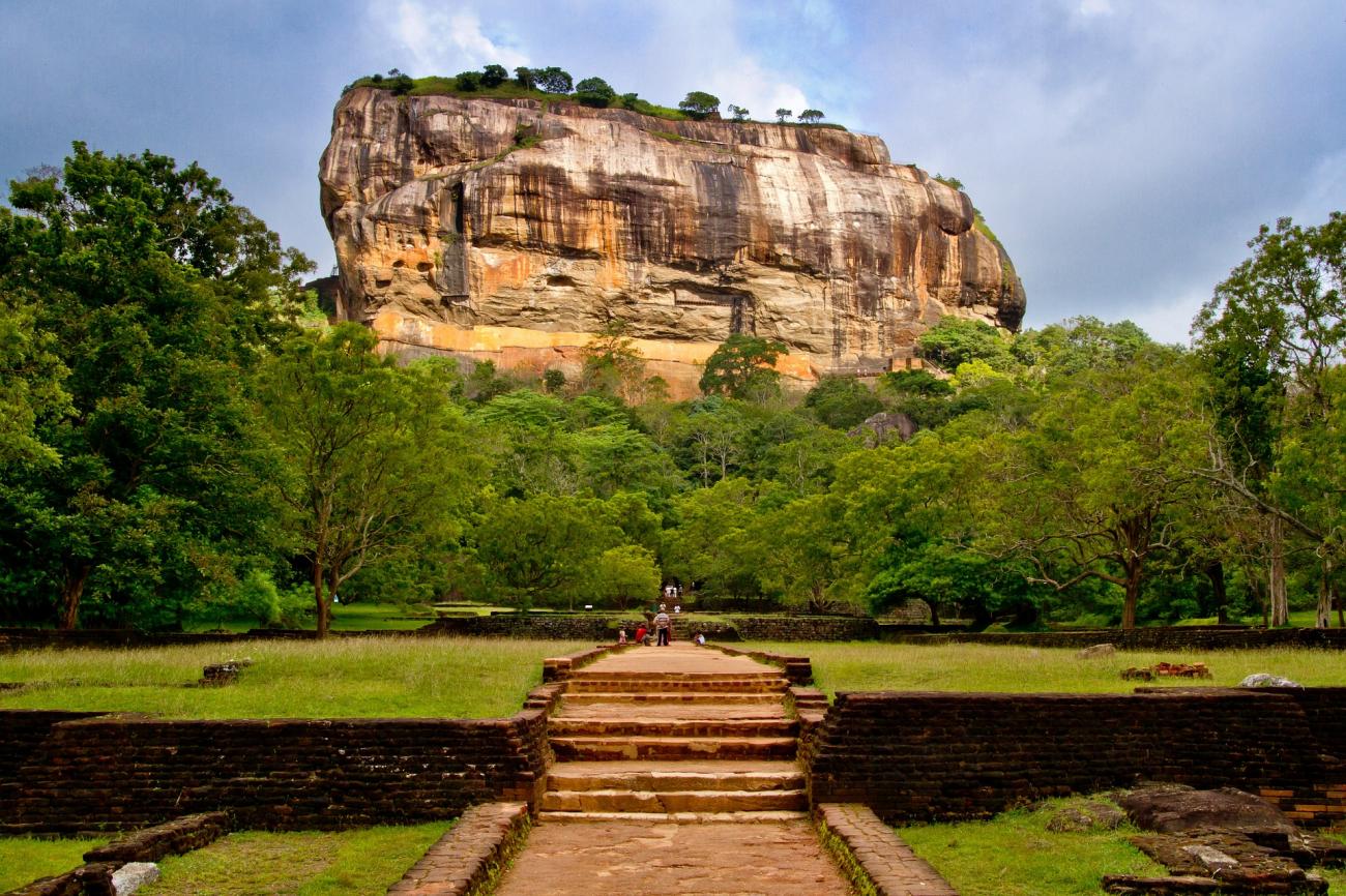 Sri Lanka - Image by Poswiecie from Pixabay 