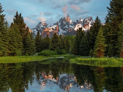 Grand Tetons - Wyoming Image by <a href="https://pixabay.com/users/isherman-17230502/?utm_source=link-attribution&amp;utm_medium=referral&amp;utm_campaign=image&amp;utm_content=5354796">Inna Sherman</a> from <a href="https://pixabay.com/?utm_source=link-attribution&amp;utm_medium=referral&amp;utm_campaign=image&amp;utm_content=5354796">Pixabay</a>